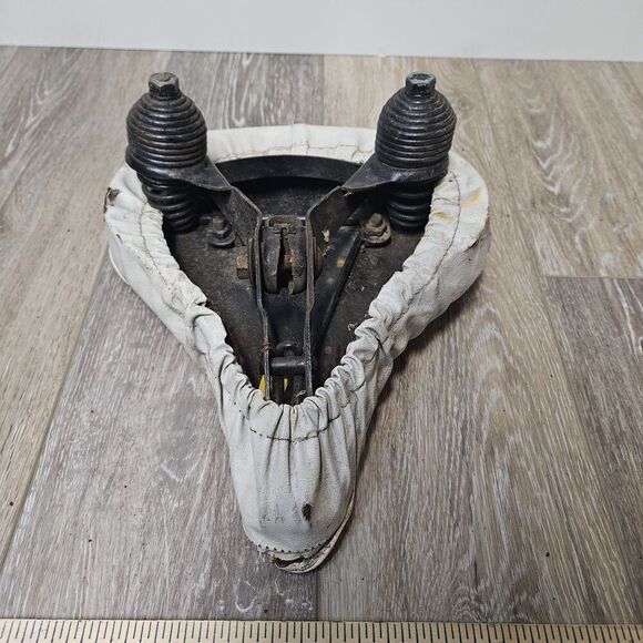 Mesinger Vintage Bicycle Seat Dual Sping Saddle Red White Cover Retro - Picture 6 of 8